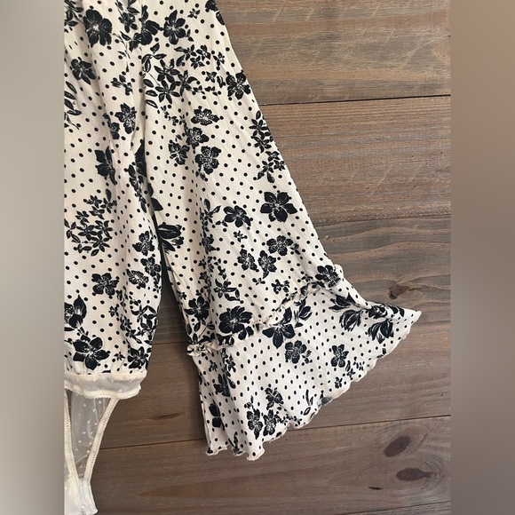 INTIMATELY (FREE PEOPLE) BODYSUIT BOHO PEASANT STYLE - Picture 4 of 8